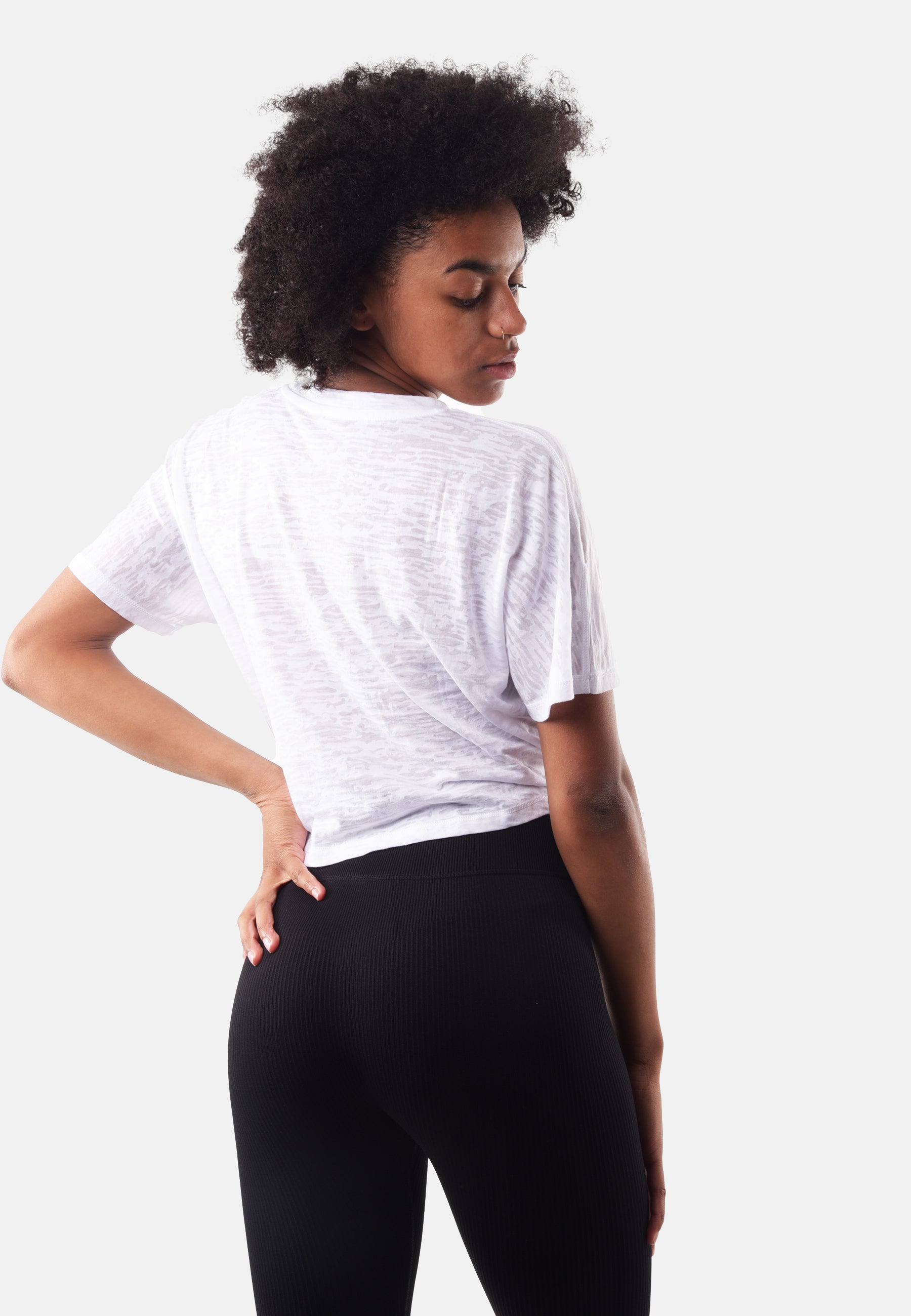 NIKITA Short-sleeve - YantraConnection