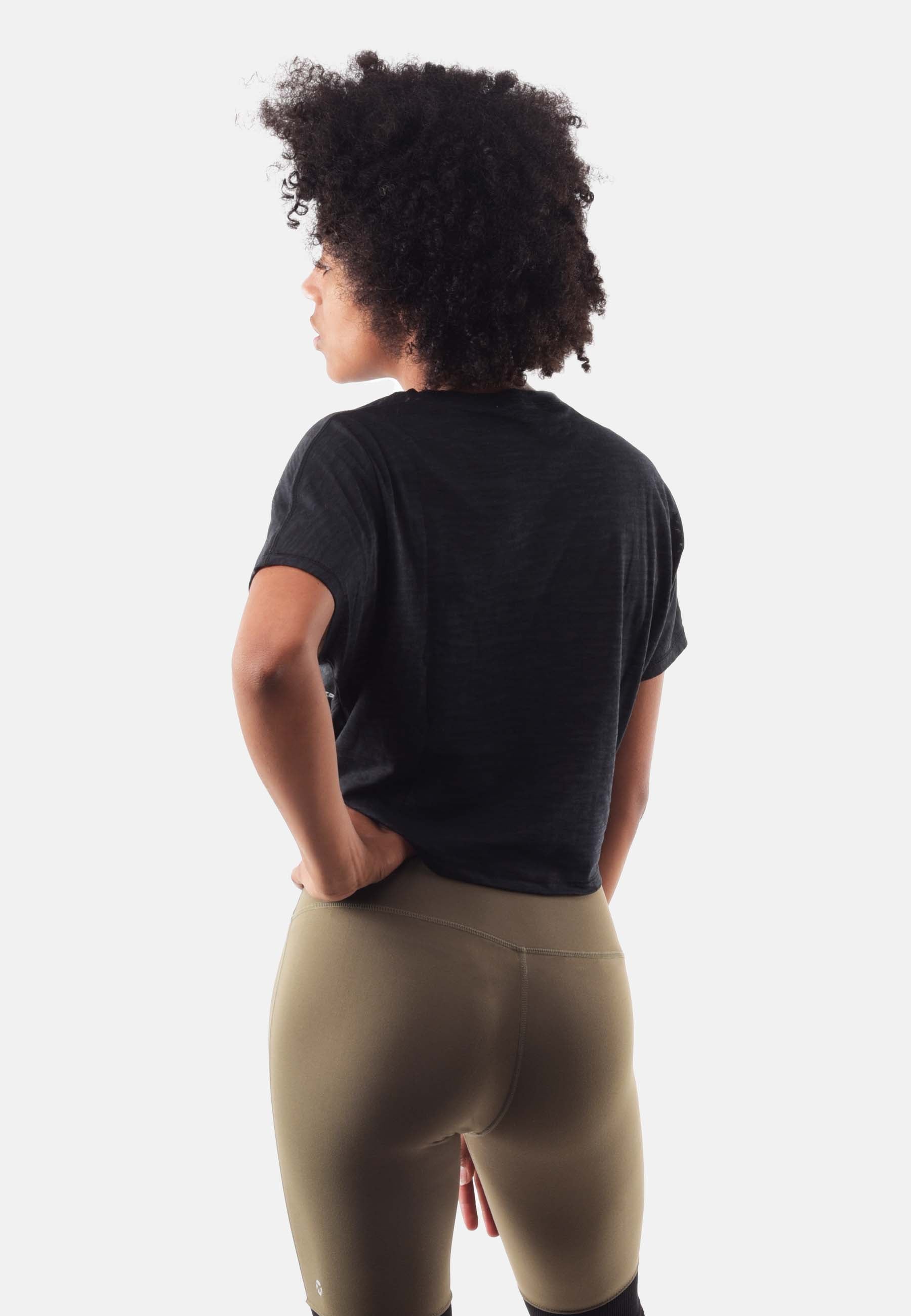 NIKITA Short-sleeve - YantraConnection